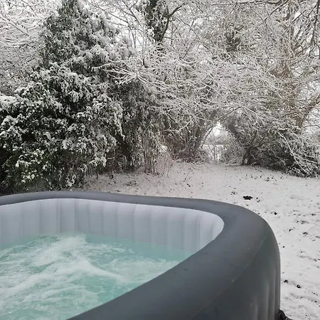 Casa de Férias Ferme De La Chevêche&jacuzzi Namur *