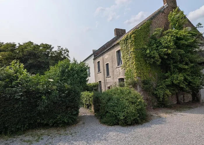 Casa de Férias Ferme De La Chevêche&jacuzzi Namur *